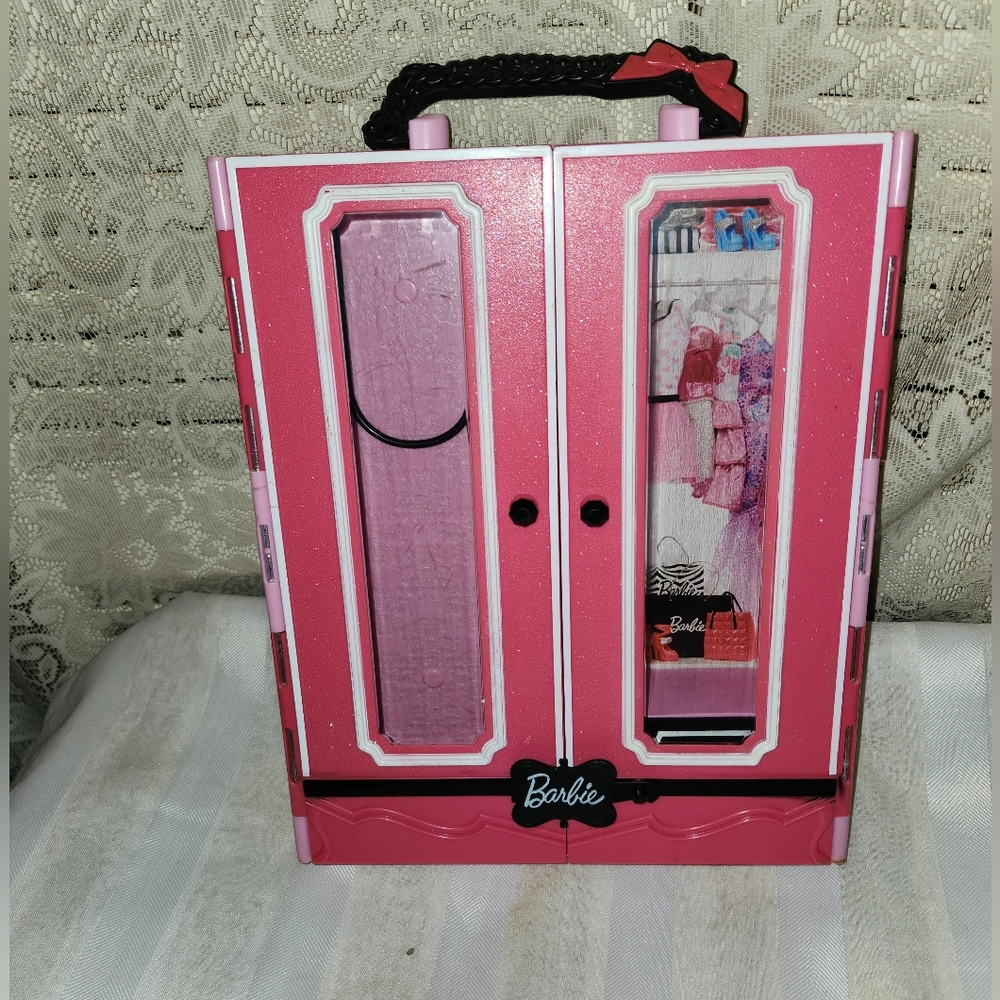 Barbie Pink and Black Fashion Closet